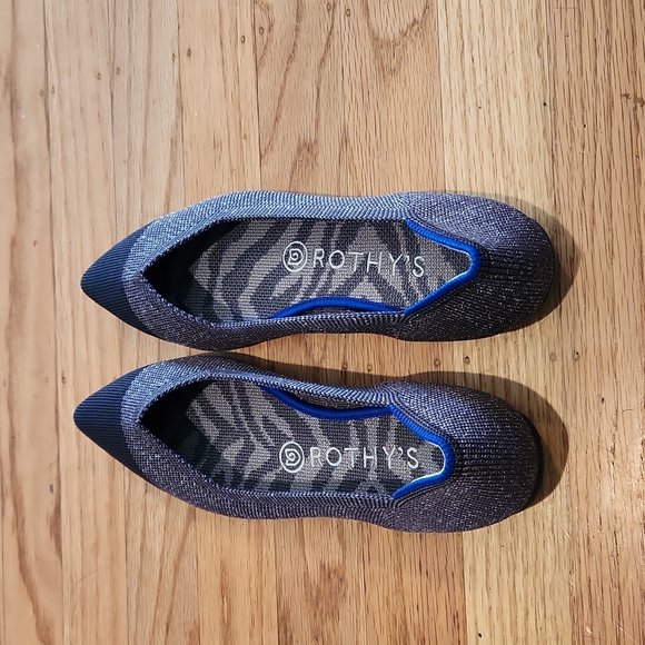 Rothy's The Point Twilight Metallic Captoe Silver/ Black 7.5 - Picture 5 of 9